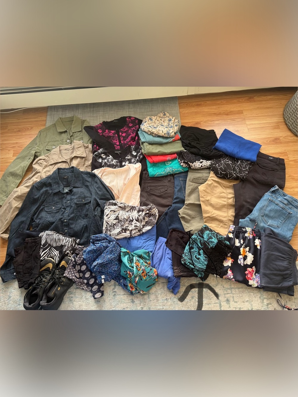 Huge Medium-Large Women's Clothing Bundle